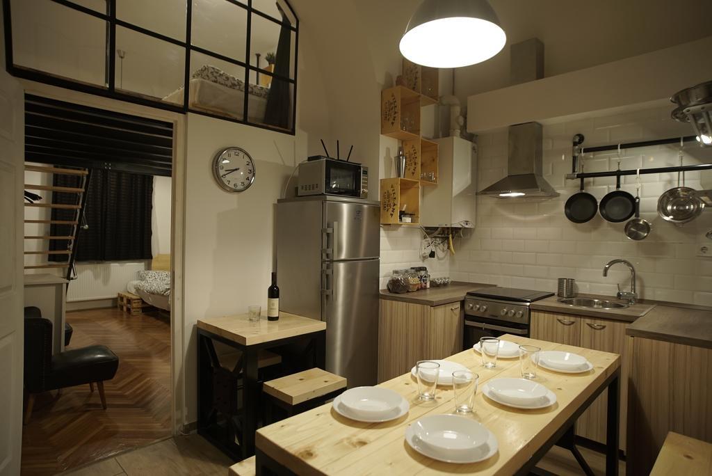 Quiet And 2 Bedrooms 2 Bathrooms In The Heart Of Appartamento *