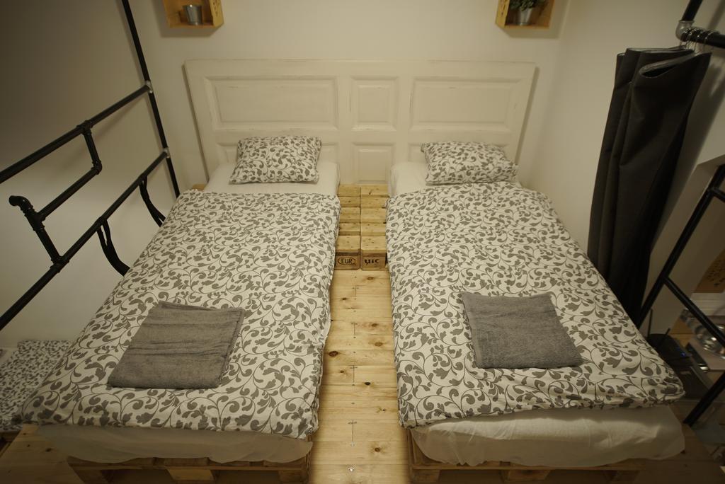 Quiet And 2 Bedrooms 2 Bathrooms In The Heart Of Appartement Budapest
